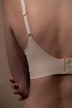 Soutien-Gorge Anti-Gravité - image 8